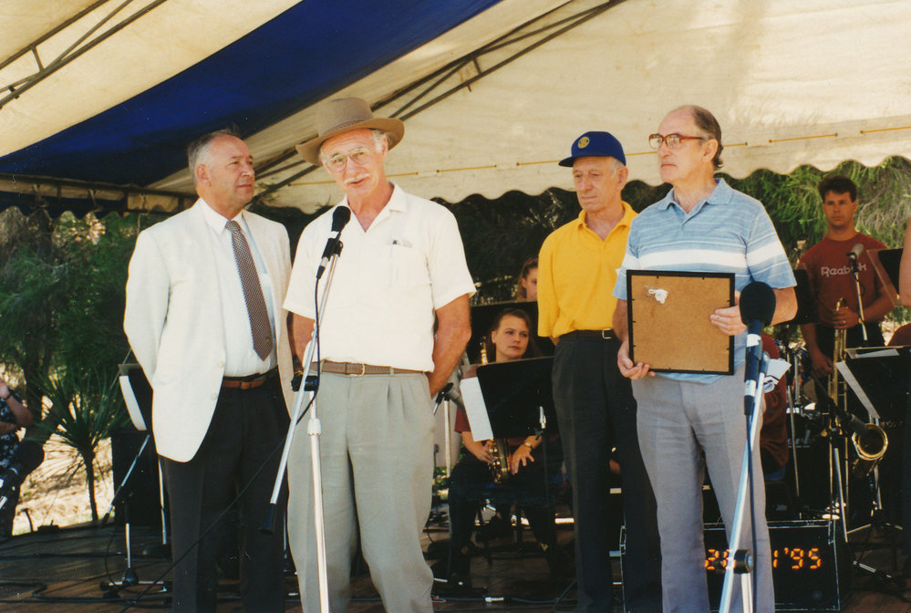 Australia Day Awards: 1995