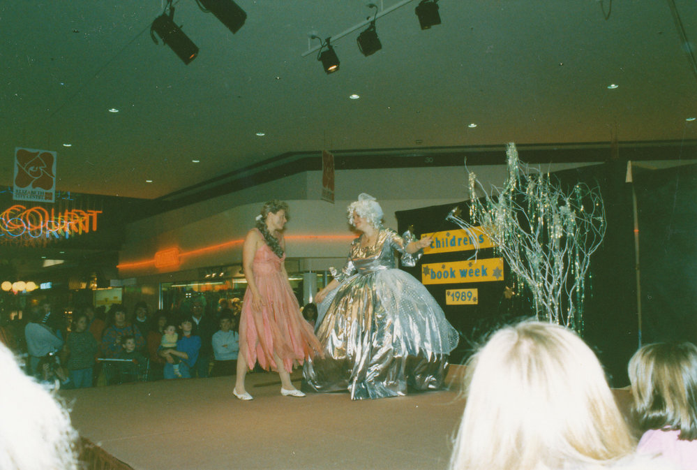 Elizabeth Public Library Book Week: 1989