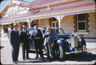 Old Spot Hotel, Salisbury Heights: 1955