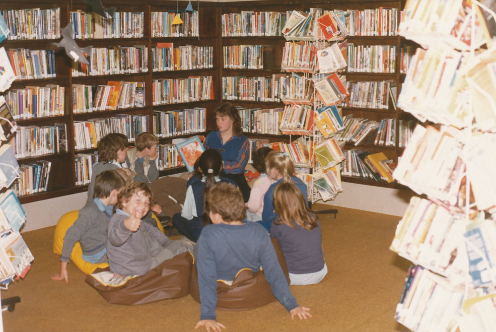 Elizabeth Public Library: 1987
