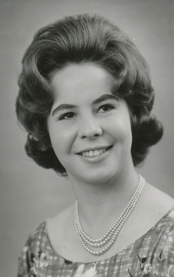 Miss Elizabeth Quest entrant: Gillian Young