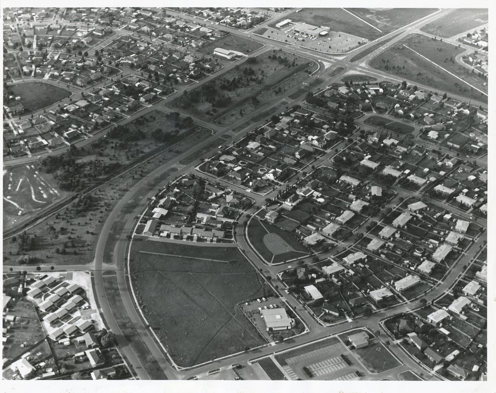 Elizabeth Park : 1975