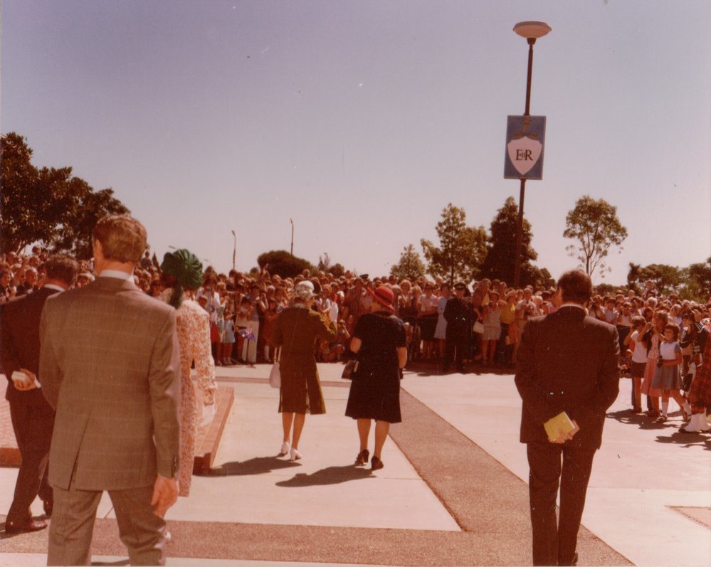 Queen Elizabeth II visits Elizabeth: 1977