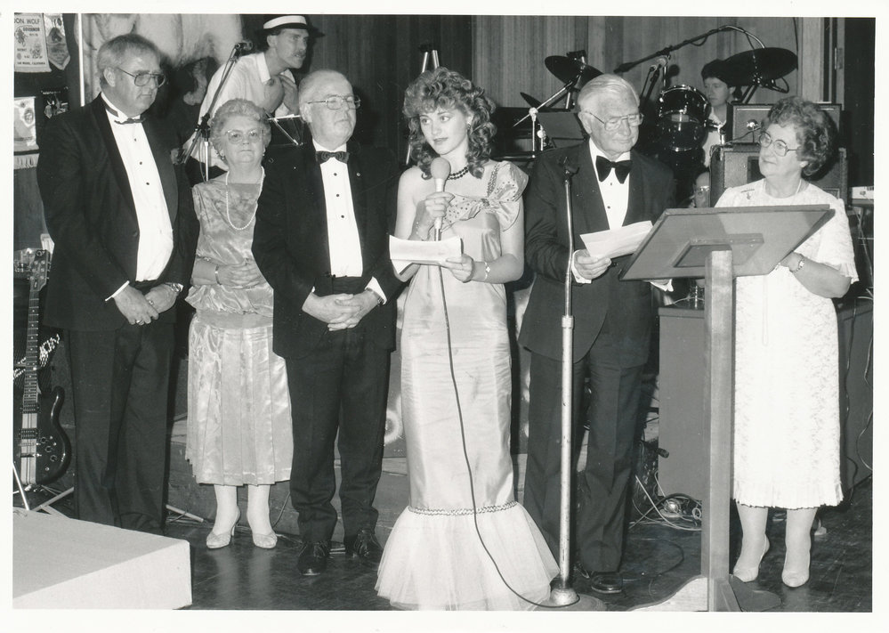 Miss Elizabeth Quest: 1986