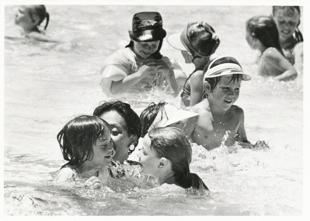 Elizabeth Aquadome: 1988