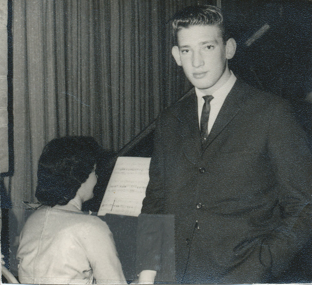 Chris Pettifor appearing at the Hotel Elizabeth