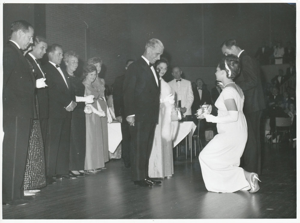 Miss Elizabeth Quest: 1965