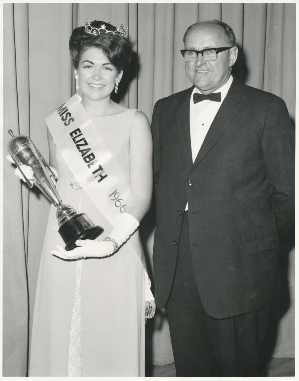 Miss Elizabeth Quest: 1966