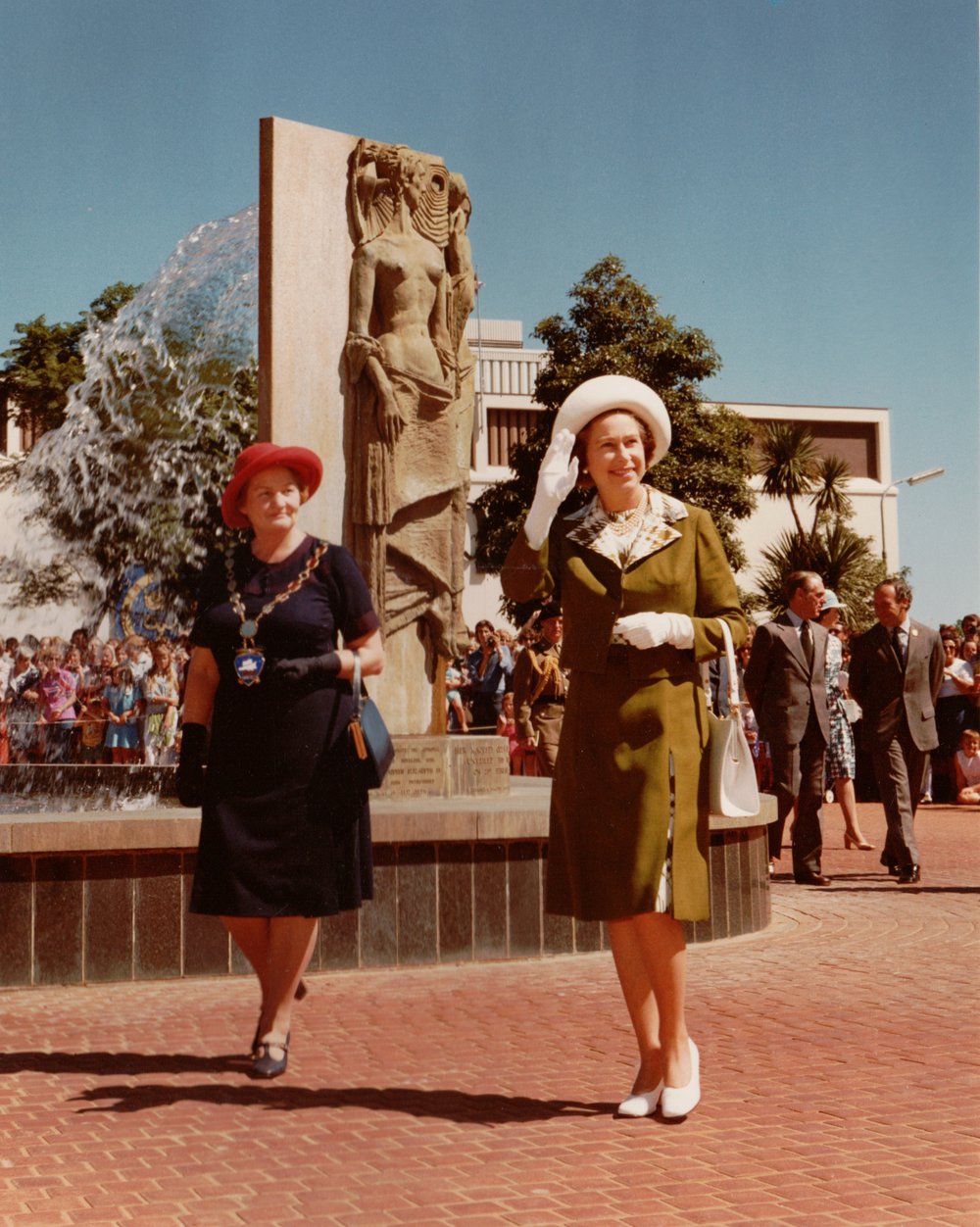 Queen Elizabeth II visits Elizabeth: 1977