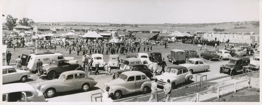 Elizabeth Birthday Festival : 1956