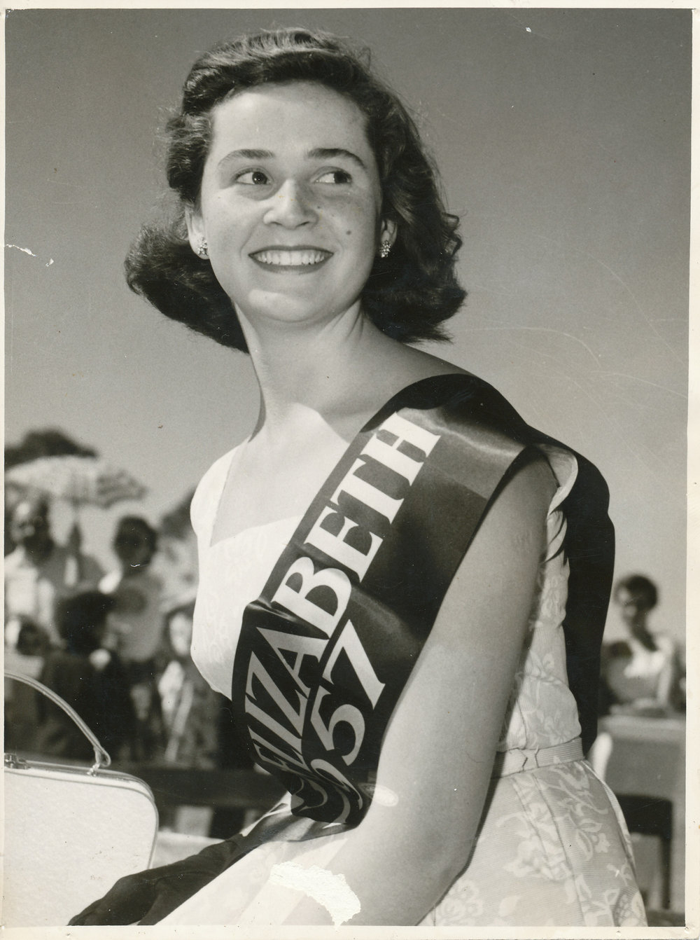 Miss Elizabeth Quest : 1957