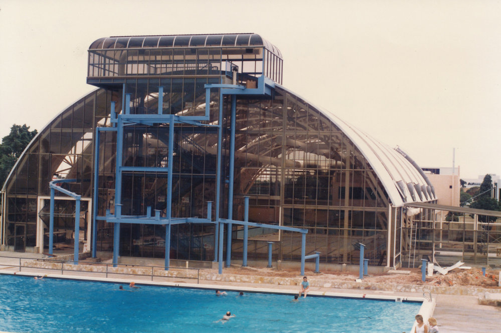 Elizabeth Aquadome : 1987