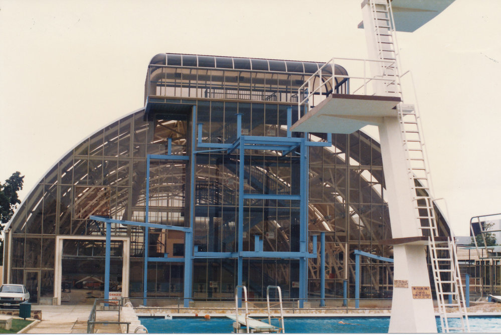Elizabeth Aquadome: 1987