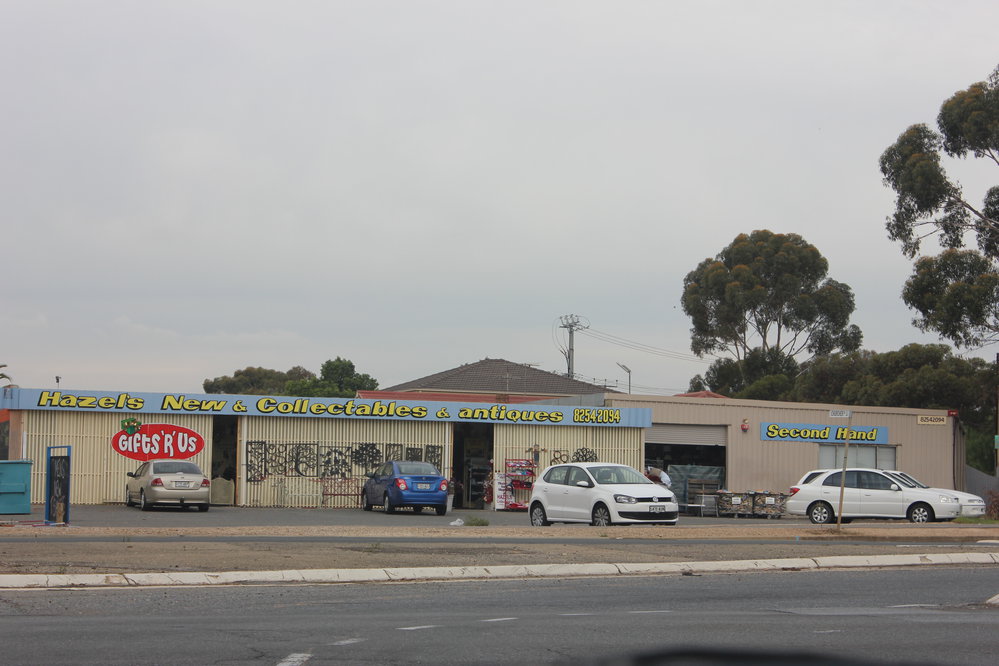 Hazel's Smithfield Second Hand Shop