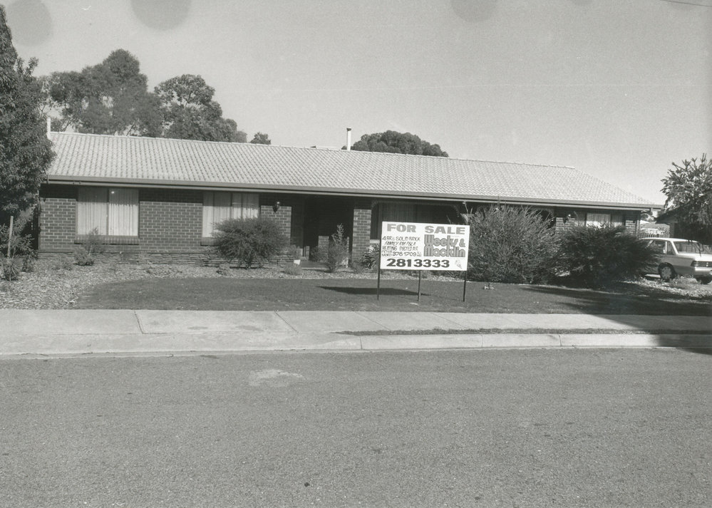 4 Hewish Crescent, Elizabeth Park