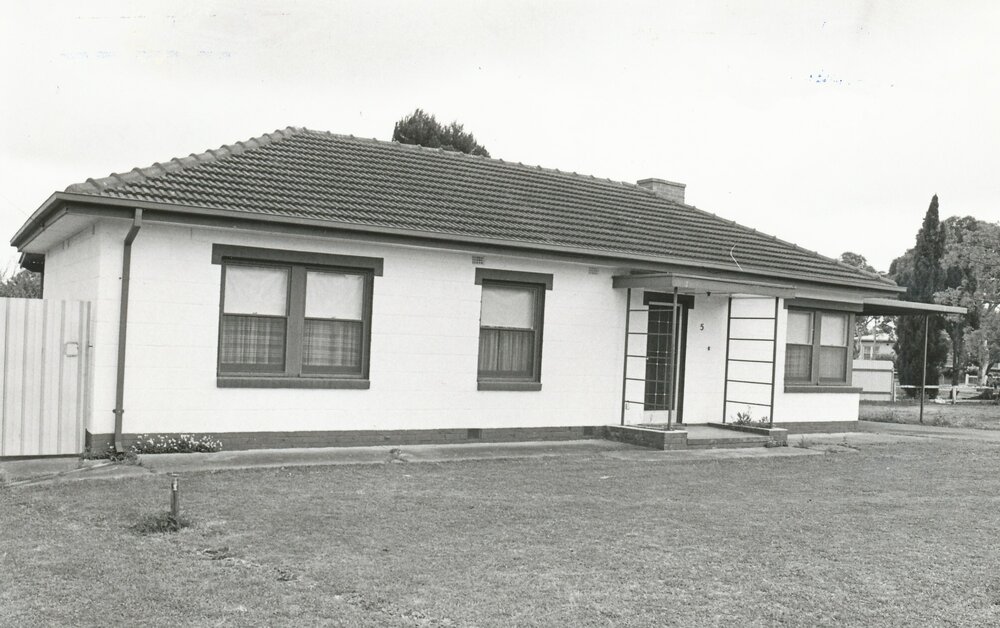 5 Larkhill Road, Elizabeth : 1987