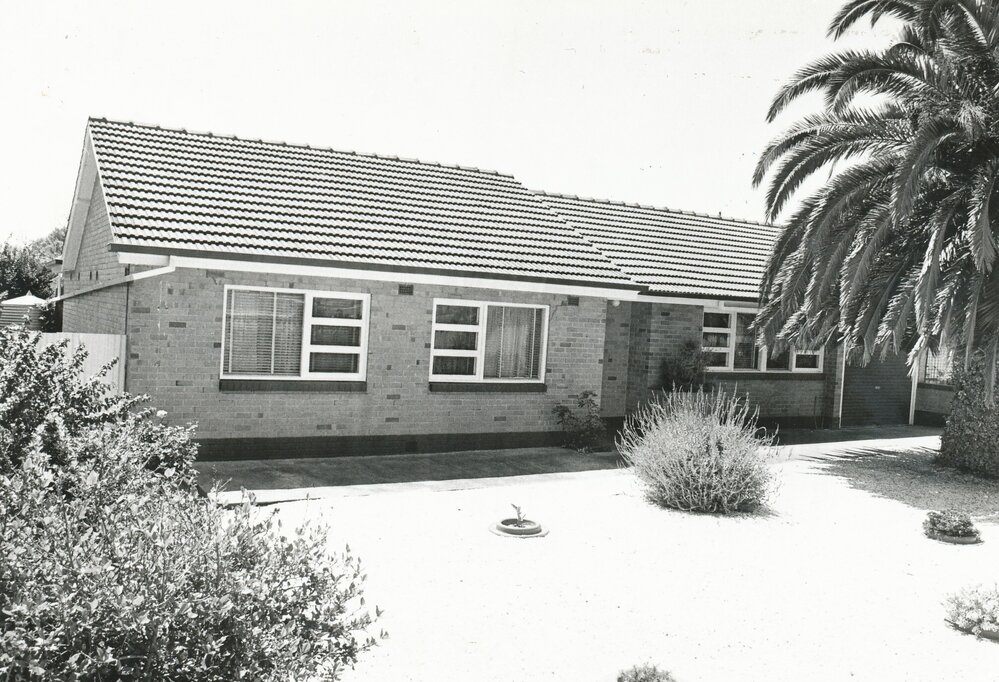 229 Woodford Road, Elizabeth North: 1987
