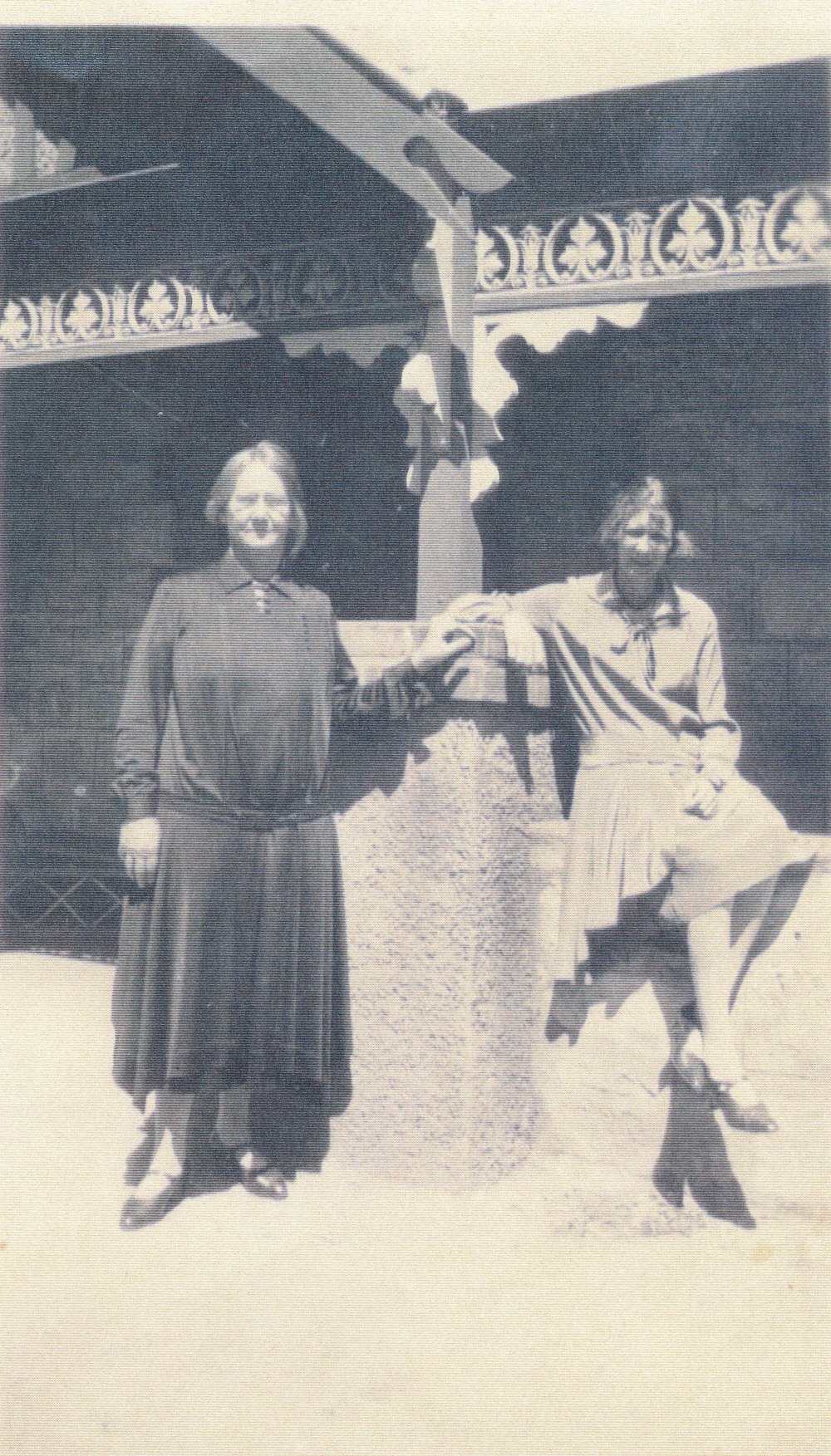 Elizabeth &amp; Beatrice Twelftree