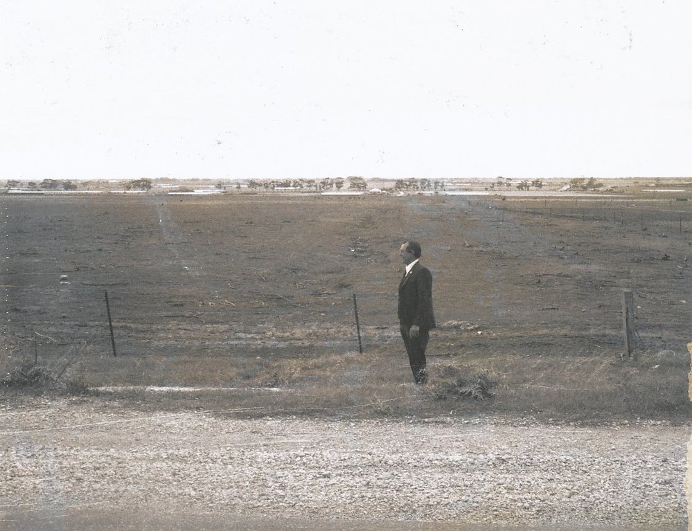 West from Main North Road