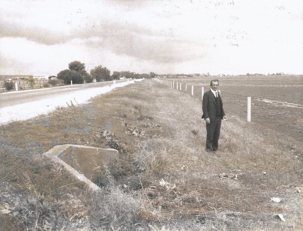 West from Main North Road, Smithfield
