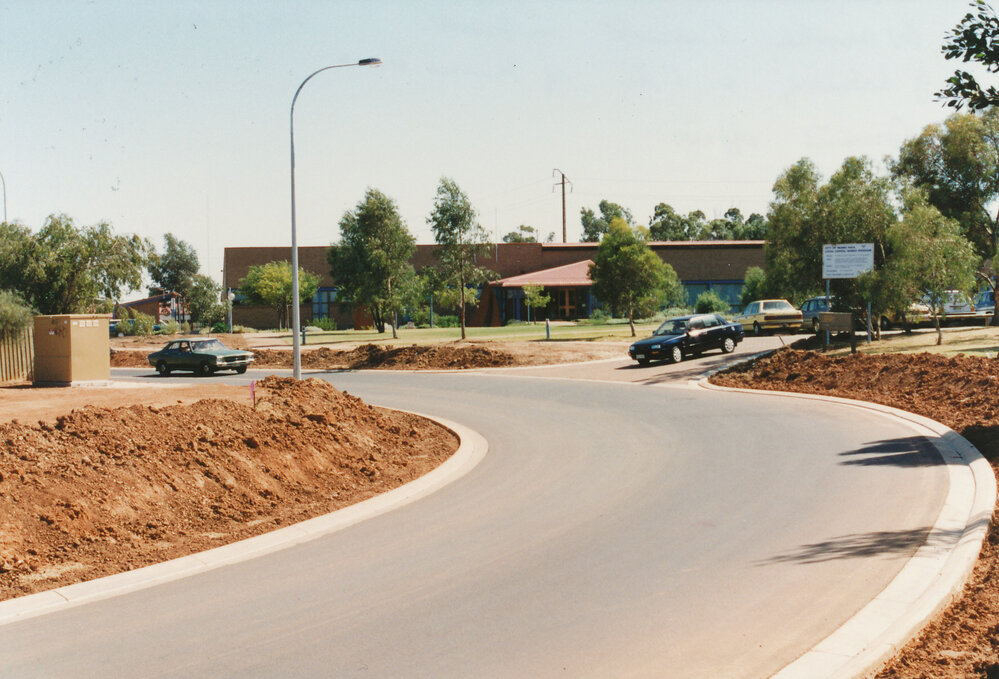 Warooka Crescent, Smithfield