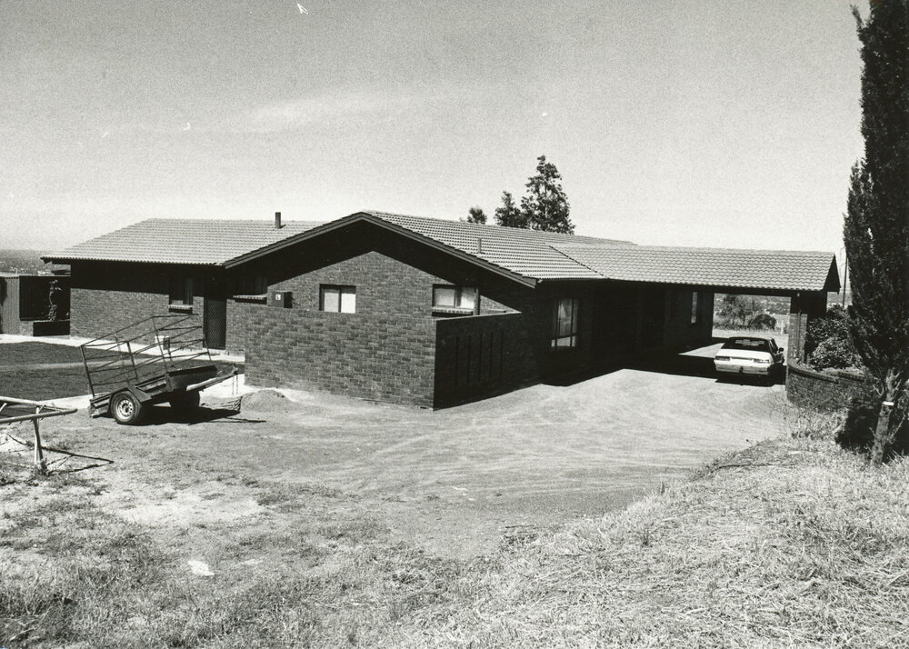 Blacktop Road, Hillbank