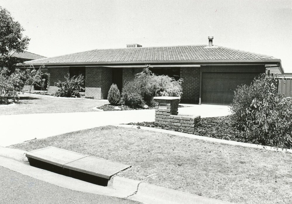 20 Hendryk Drive, Hillbank