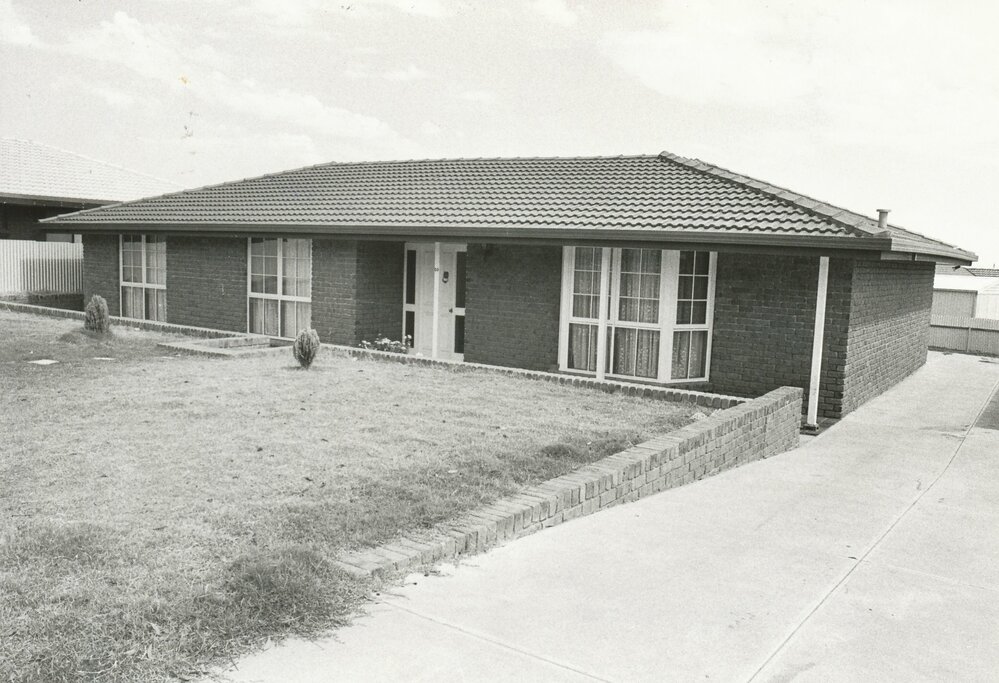 10 Kosmina Crescent, Hillbank