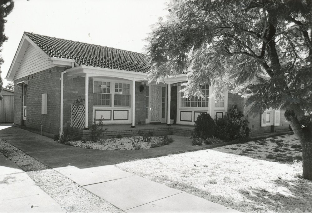 15 St Leonards Crescent, Elizabeth Downs