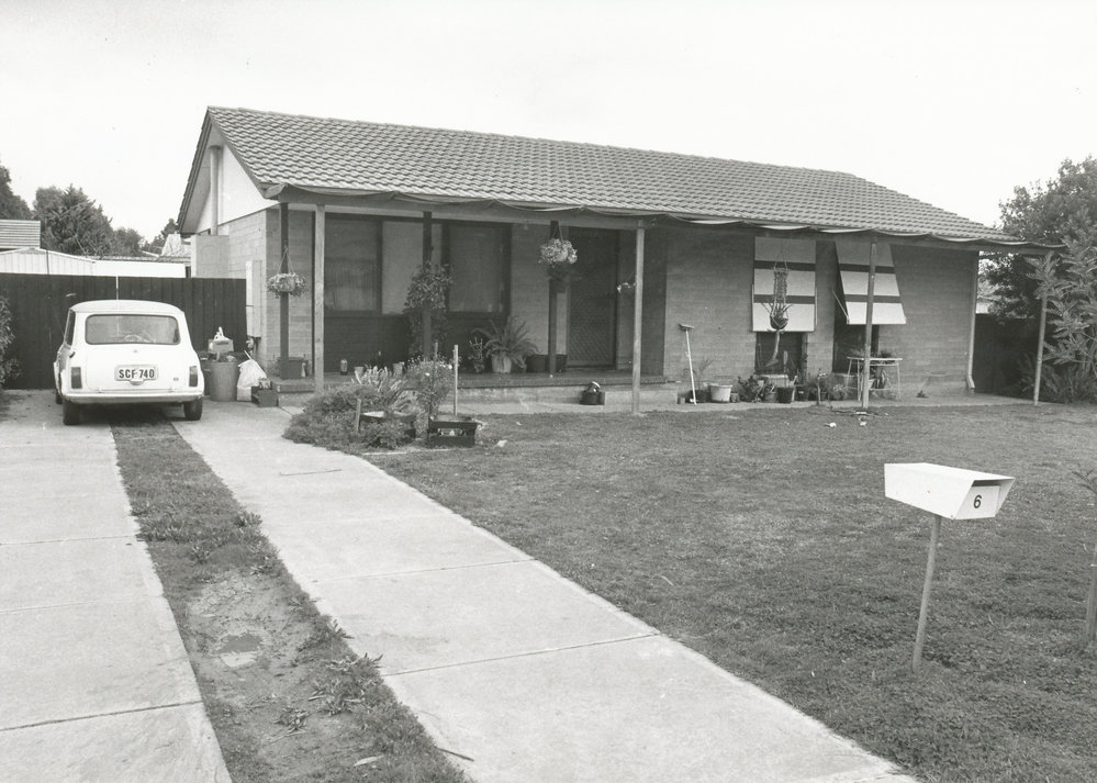 6 Karinga Court, Munno Para : 1989