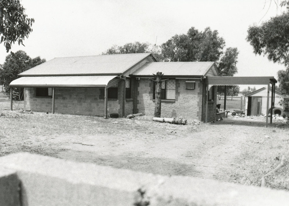 Lot A Medlow Road, Munno Para : 1990