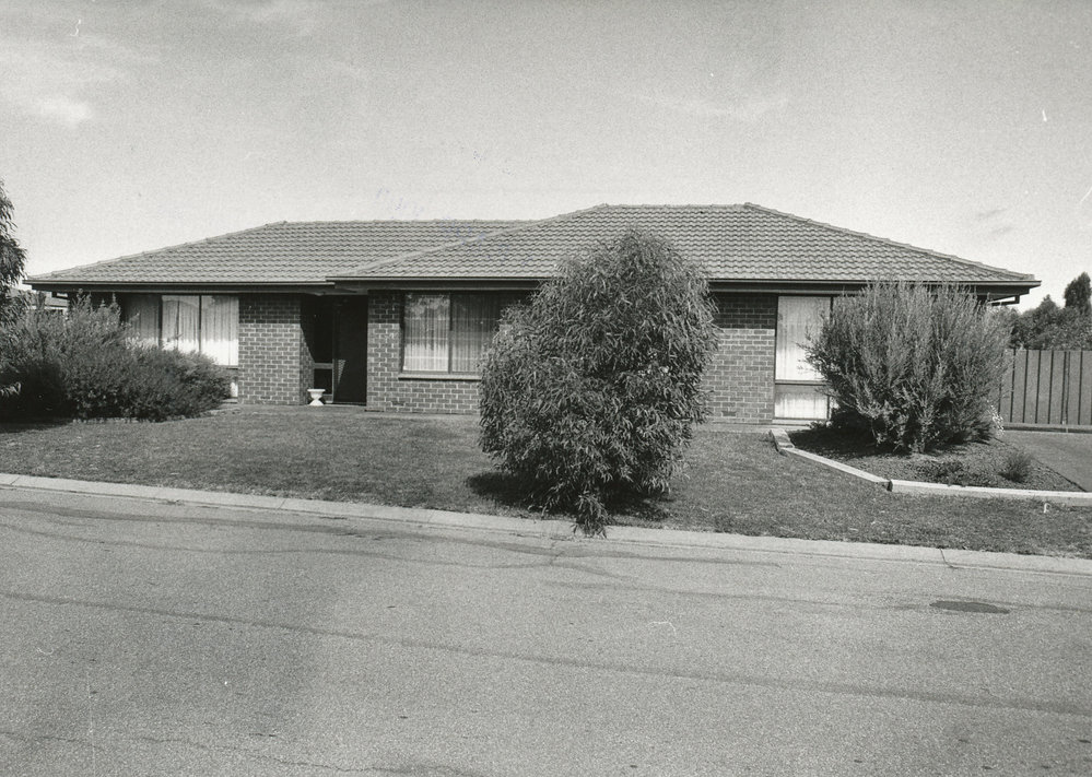 2 Bundarra Court, Craigmore