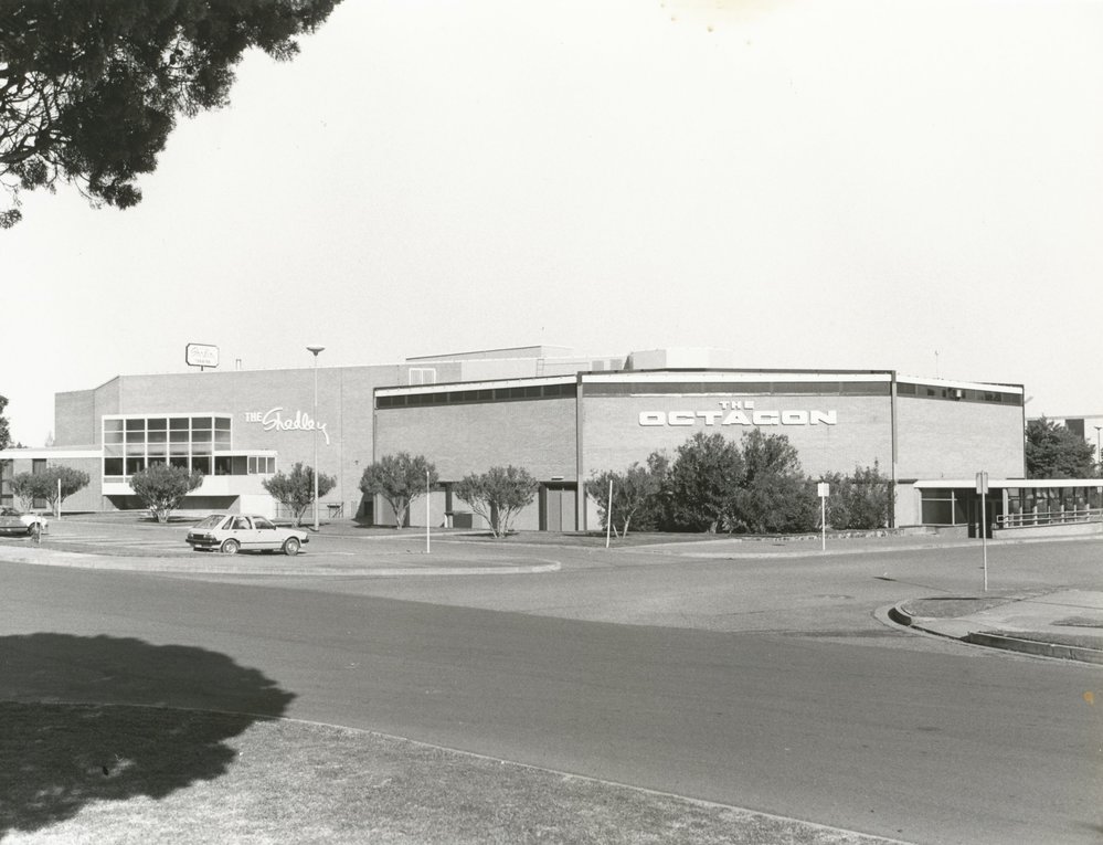 Elizabeth Civic Theatres