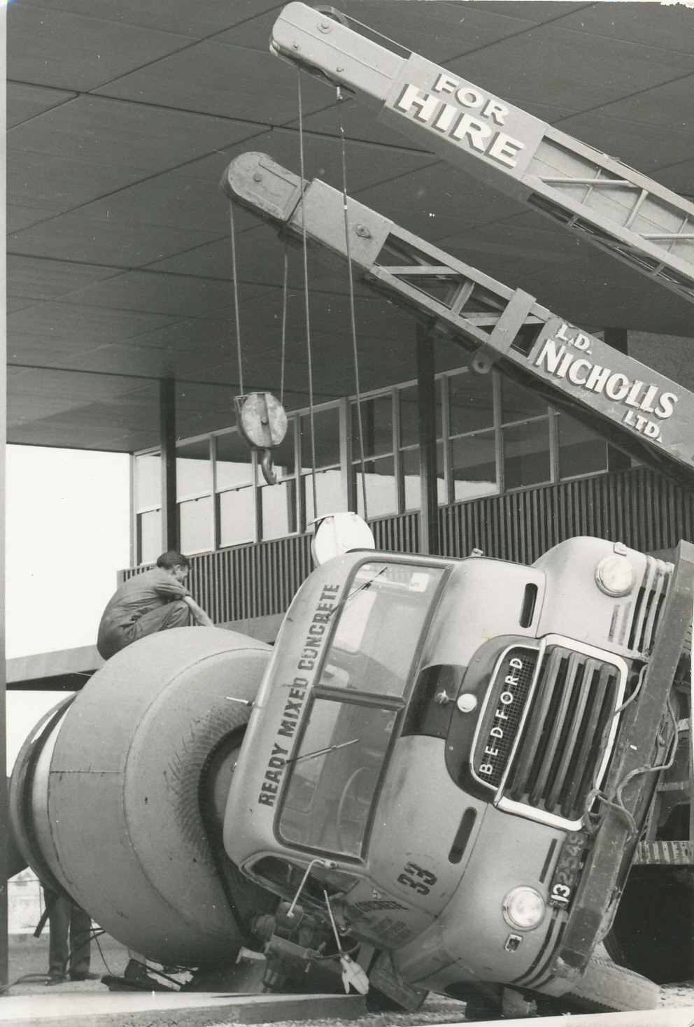 Raleigh Walk, Elizabeth