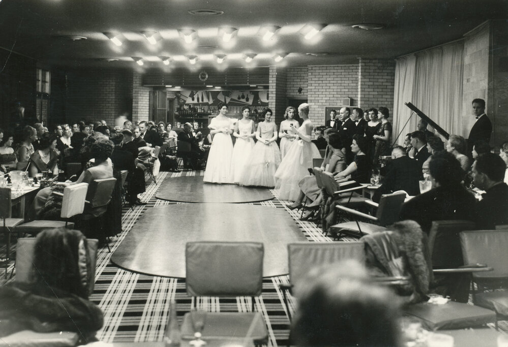 Miss Elizabeth Quest