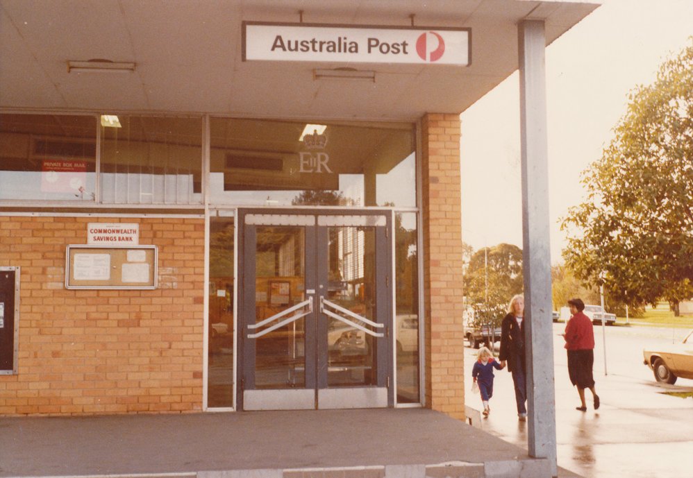 Elizabeth Town Centre Post Office 
