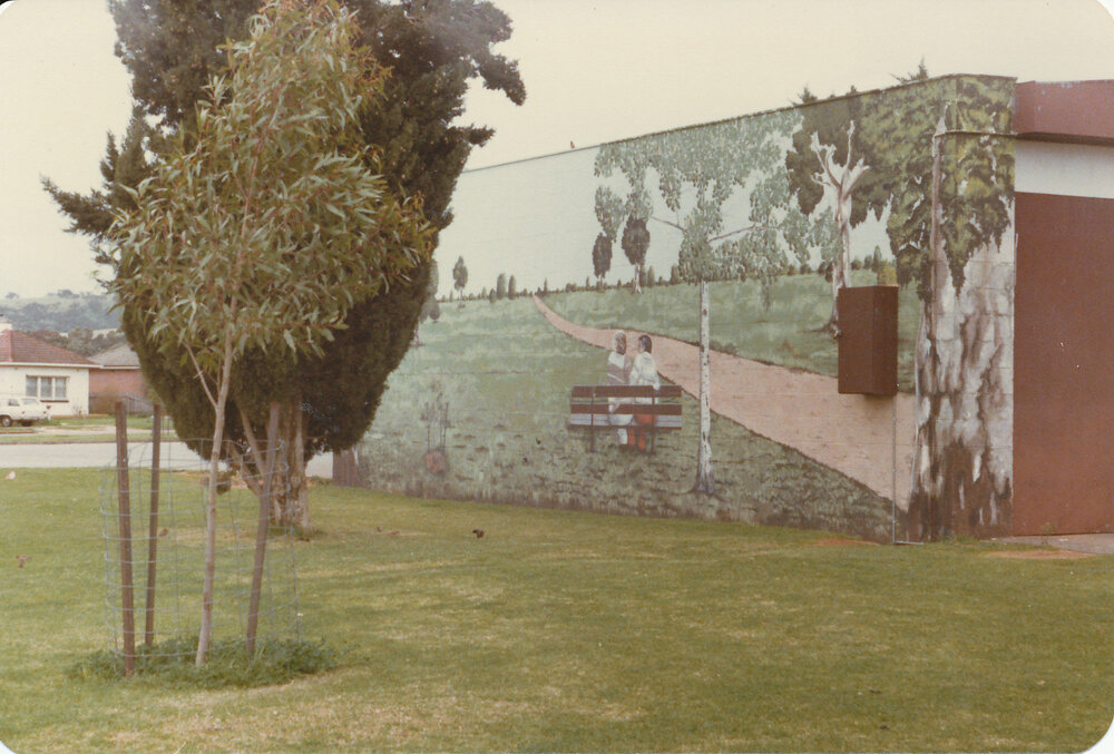 Elizabeth Grove Shopping Centre