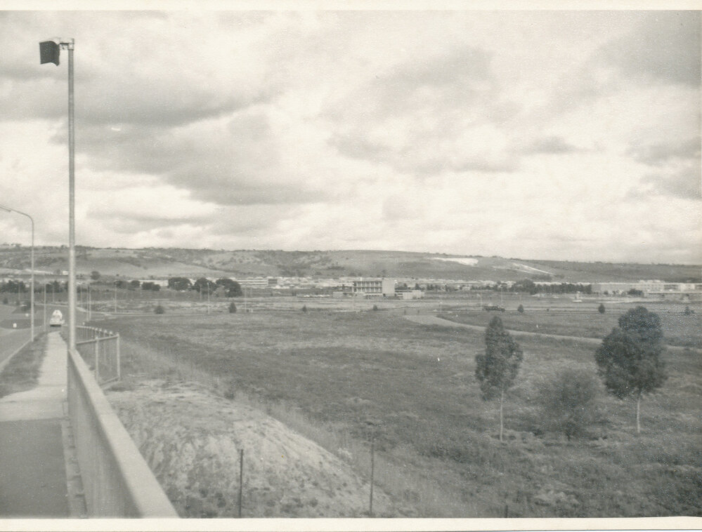 Winterslow Bridge, Elizabeth