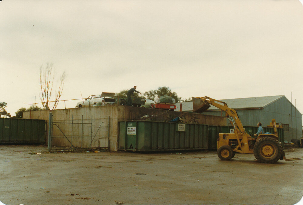 Elizabeth Garbage Tip