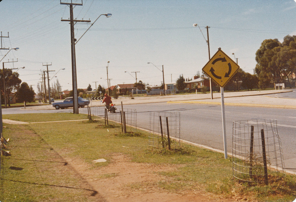 Road Roundabout On Peachey Road