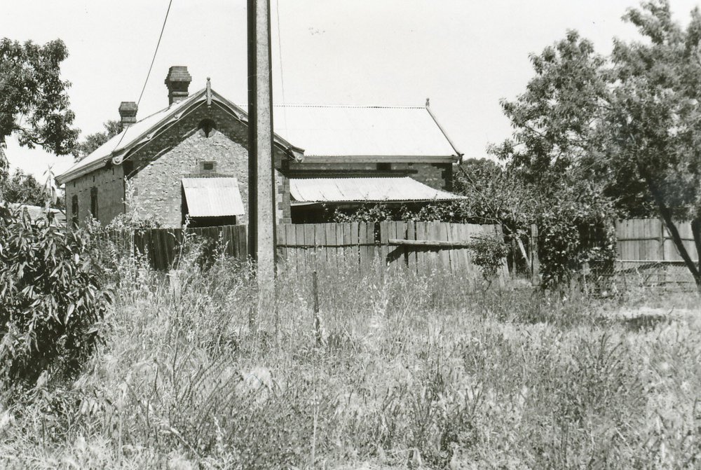 Farm House, Evanston Gardens