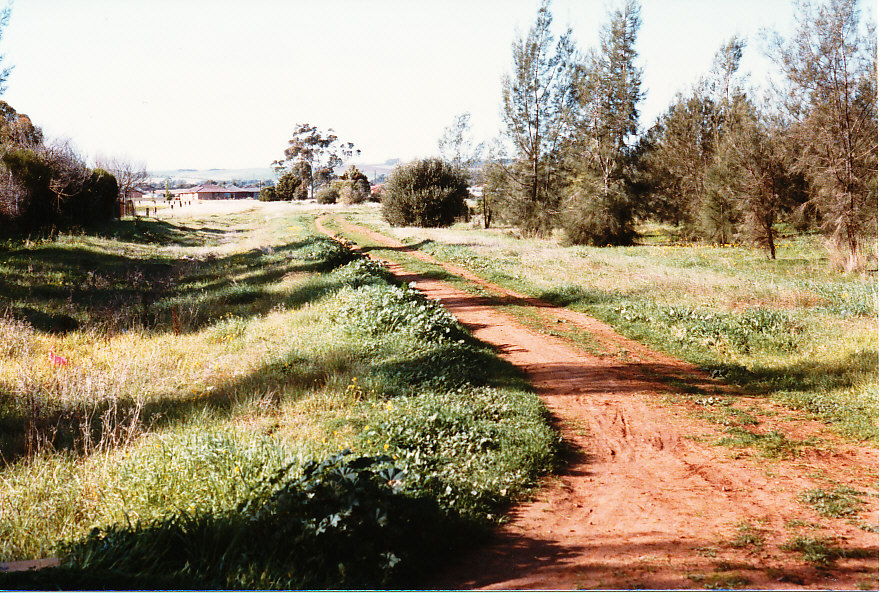 Davoren Road, Railway Line