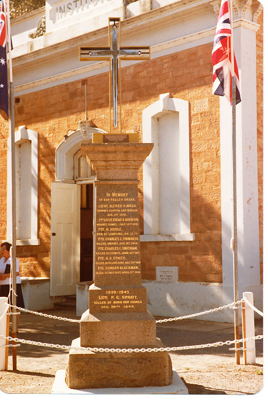 Smithfield Institute rededication of monument 