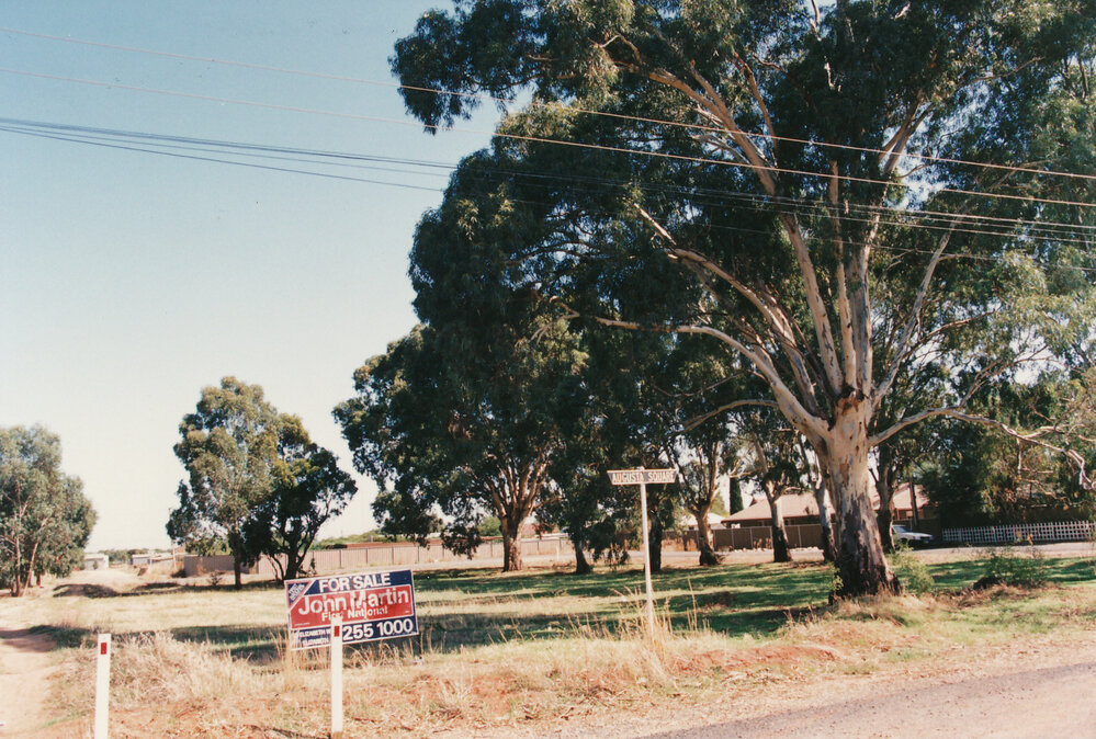 Augusta Square, Smithfield