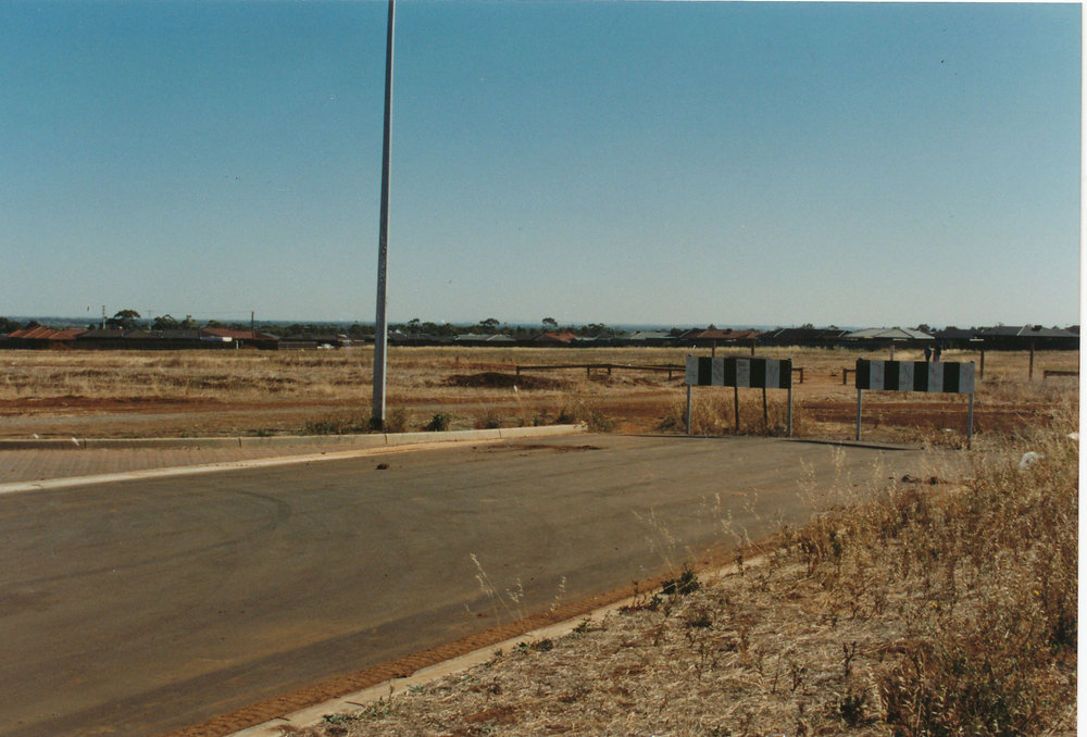 Park Lake Boulevard, Blakeview