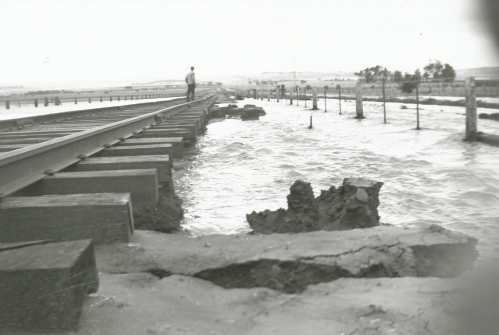 Davoren Road, Railway