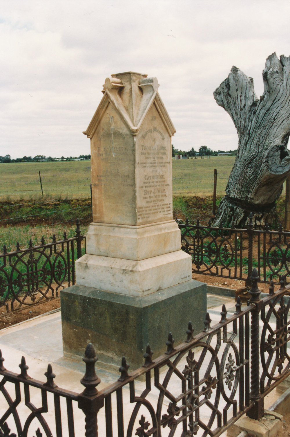 Zoar Cemetery - Long
