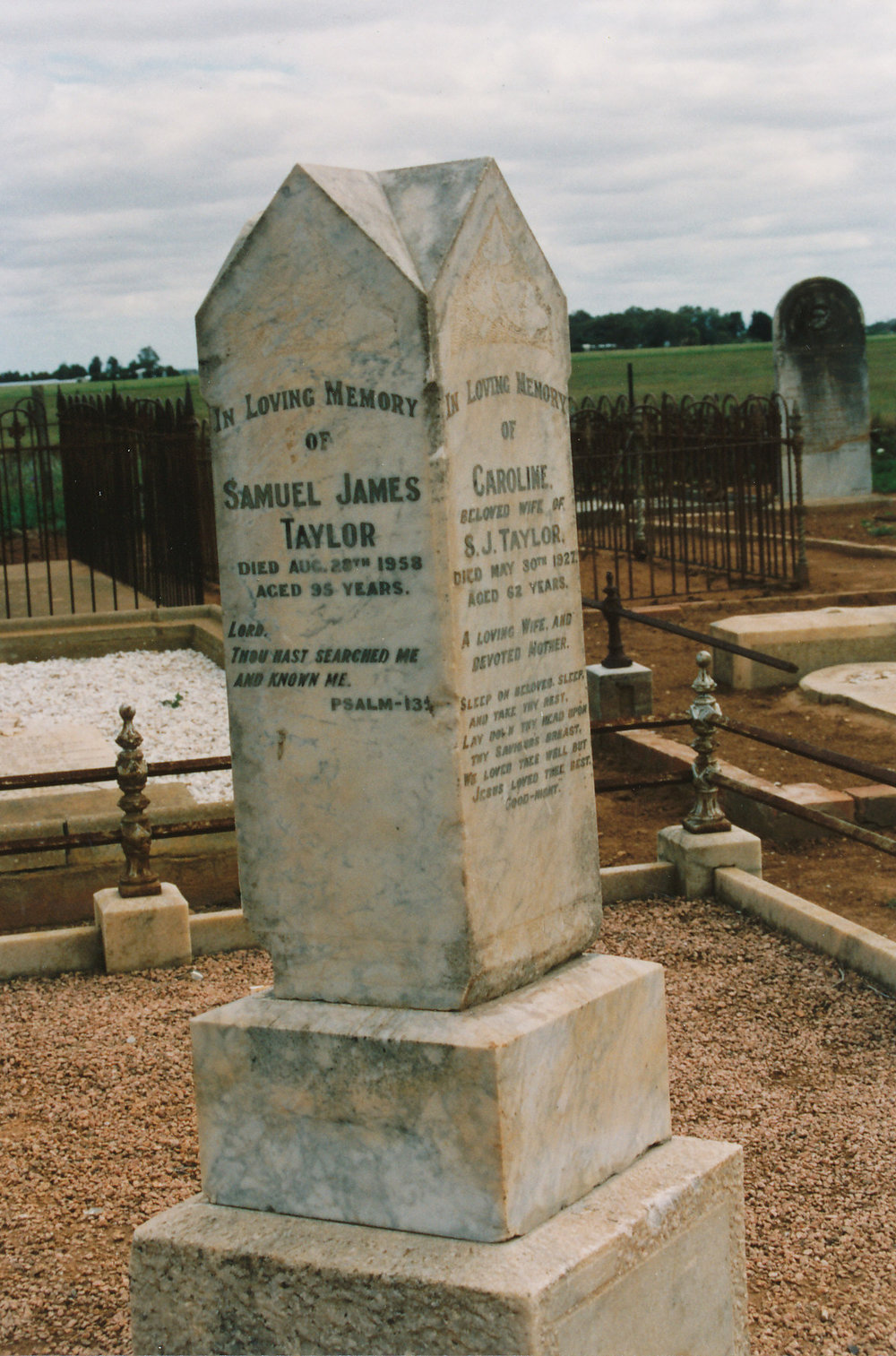 Zoar Cemetery: Taylor