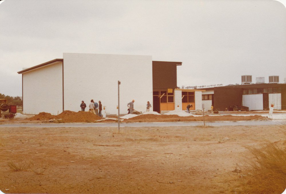 Construction of Eldred Riggs Sports Complex : 1977