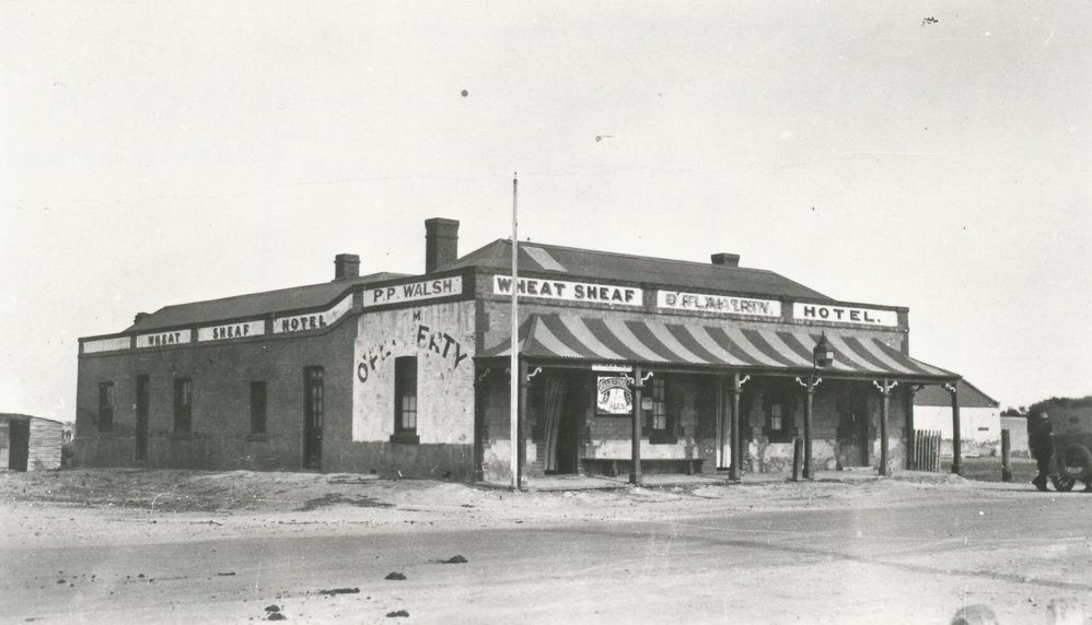 Wheatsheaf Hotel, Virginia